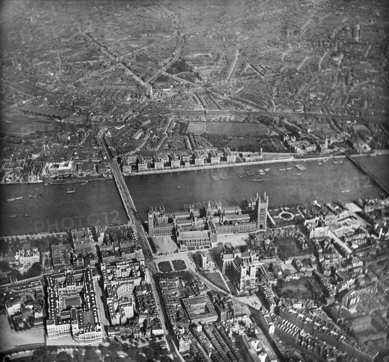 Palace of Westminster, London, 1909