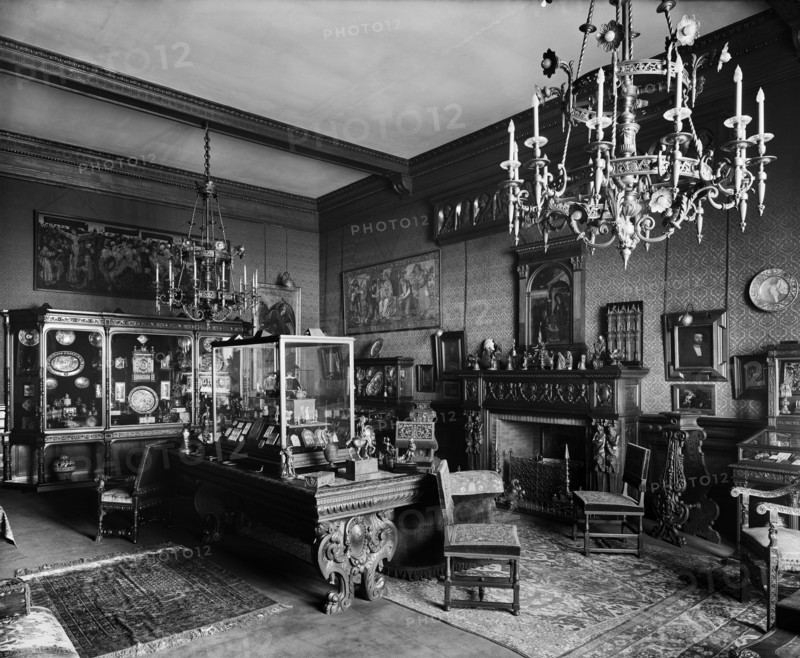 The Red Room, Bath House, Piccadilly, London, 1911