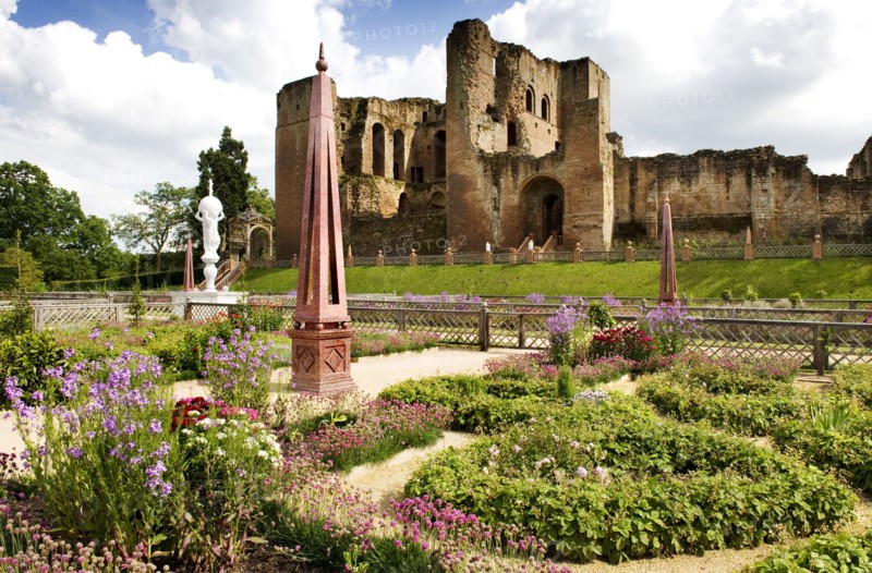 Elizabethan Garden, Kenilworth Castle, Warwickshire, 2009