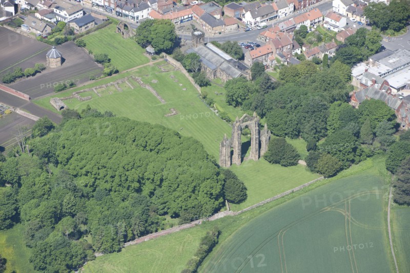 Gisborough Priory ruins and dovecote, Redcar and Cleveland, 2014