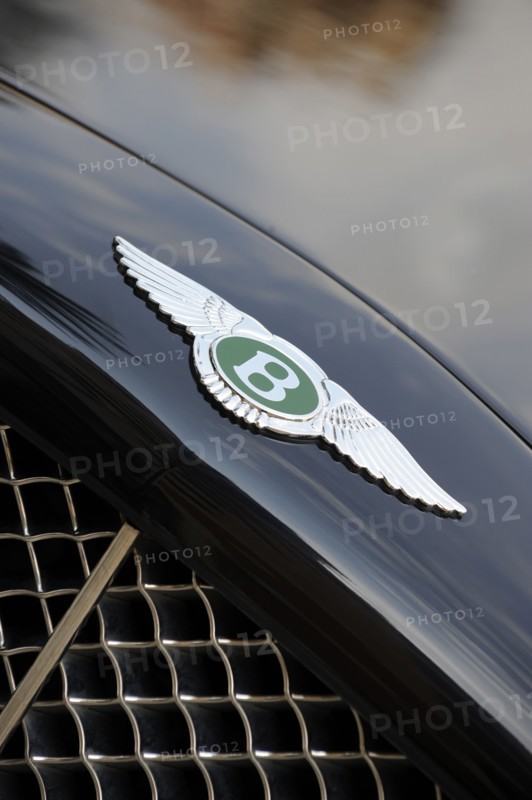 Bentley Continental 2001. Artist: Simon Clay.