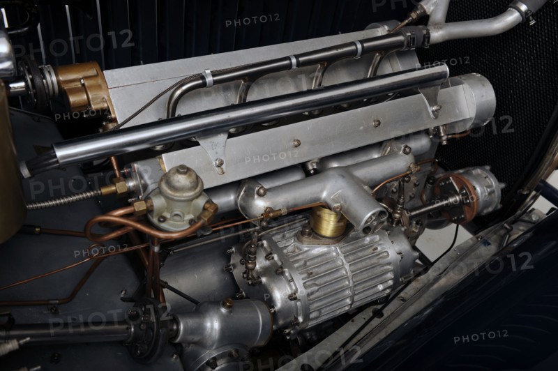 Bugatti type 55 1932. Artist: Simon Clay.