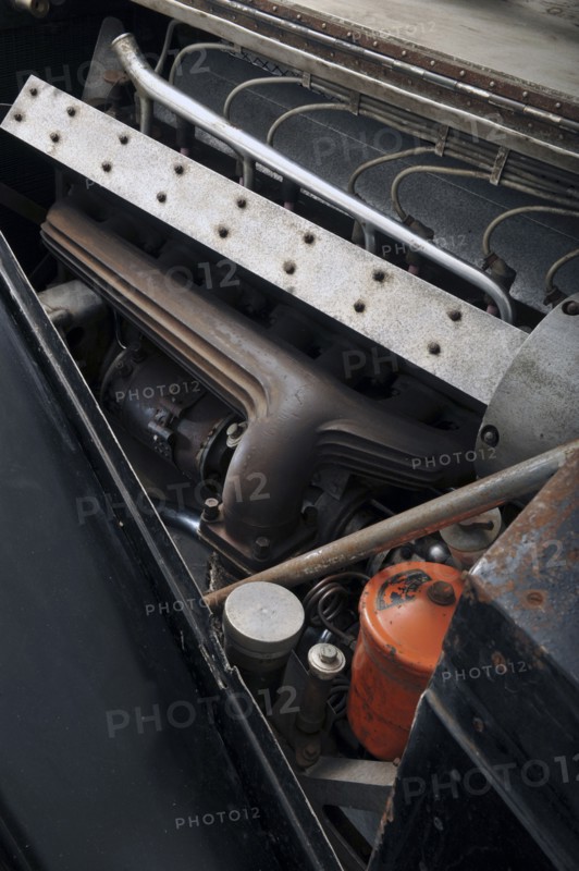 Bugatti type 57S 1937 . Artist: Simon Clay.