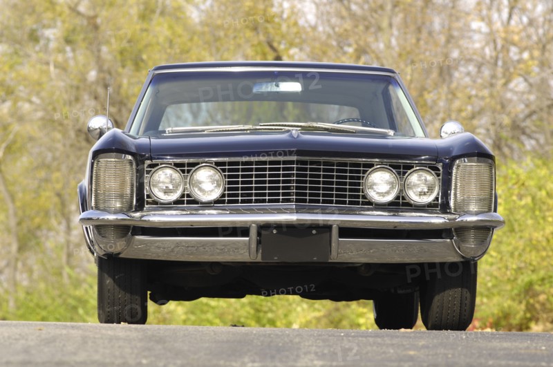 Buick Riviera 1963. Artist: Simon Clay.