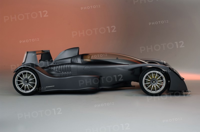 Caparo T1 2006. Artist: Simon Clay.