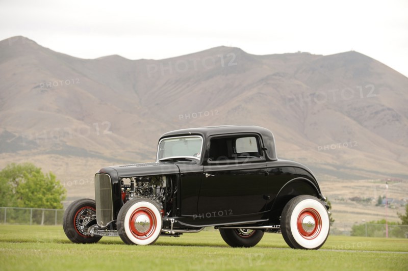 Ford 3 Window Coupe 1932. Artist: Simon Clay.