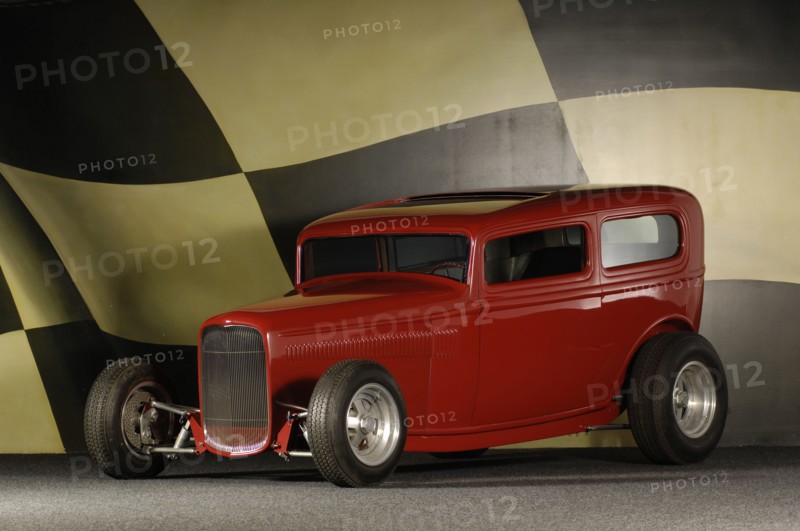 Ford Buttera Bradley Custom Sedan 1932. Artist: Simon Clay.