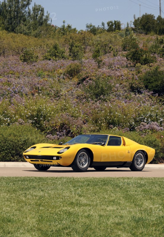 Lamborghini Miura p400s 1970 . Artist: Simon Clay.