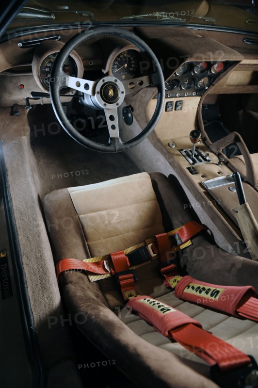 Lamborghini Miura p400s 1970 . Artist: Simon Clay.