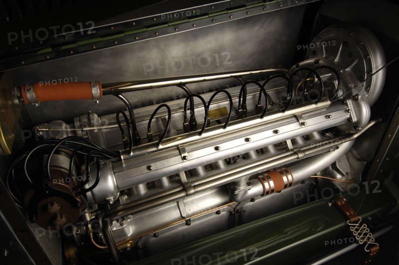 MILLER 122 supercharged 1923. Artist: Simon Clay.