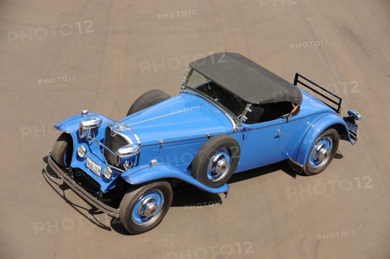 Ruxton model c roadster 1932. Artist: Simon Clay.