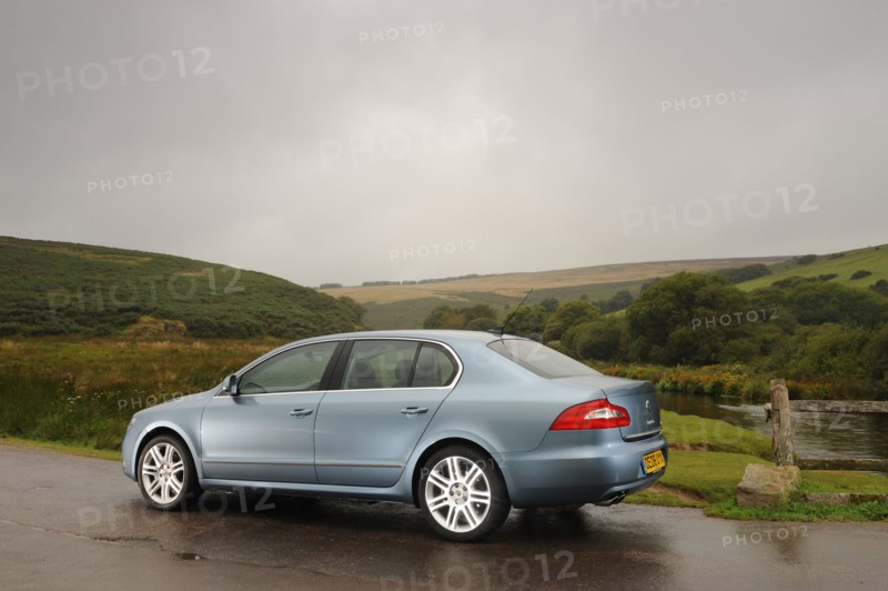 Skoda SUPERB 2008. Artist: Simon Clay.