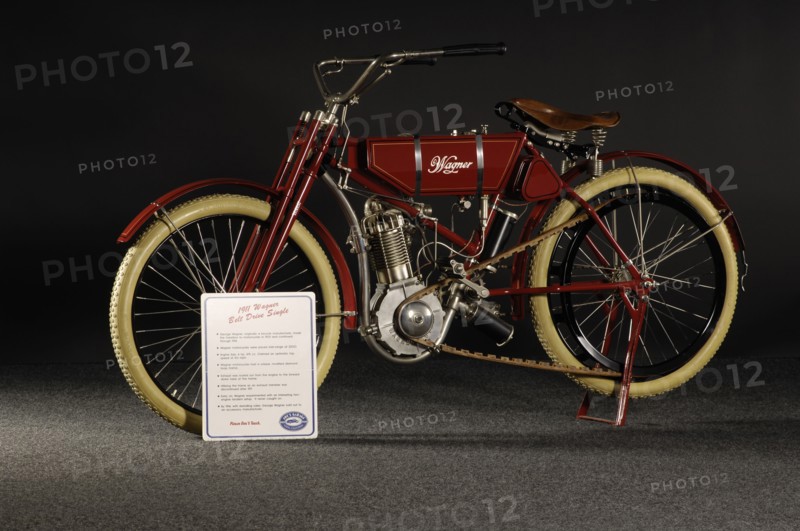 Wagner belt drive single 1911. Artist: Simon Clay.