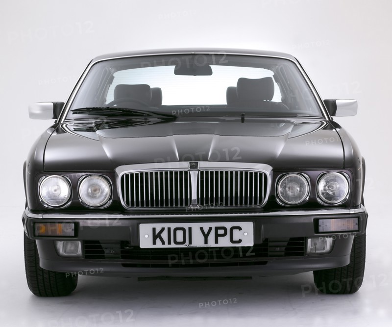 1992 Jaguar XJ6 3.2. Artist: Unknown.