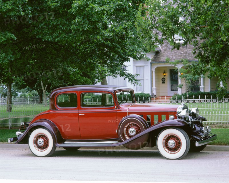 1932 Cadillac V8 opera coupe. Artist: Unknown.