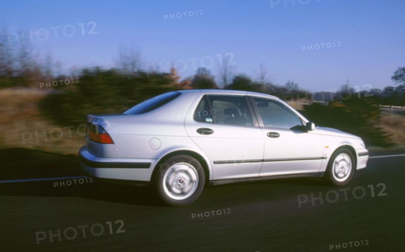 1998 Saab 95 Turbo. Artist: Unknown.