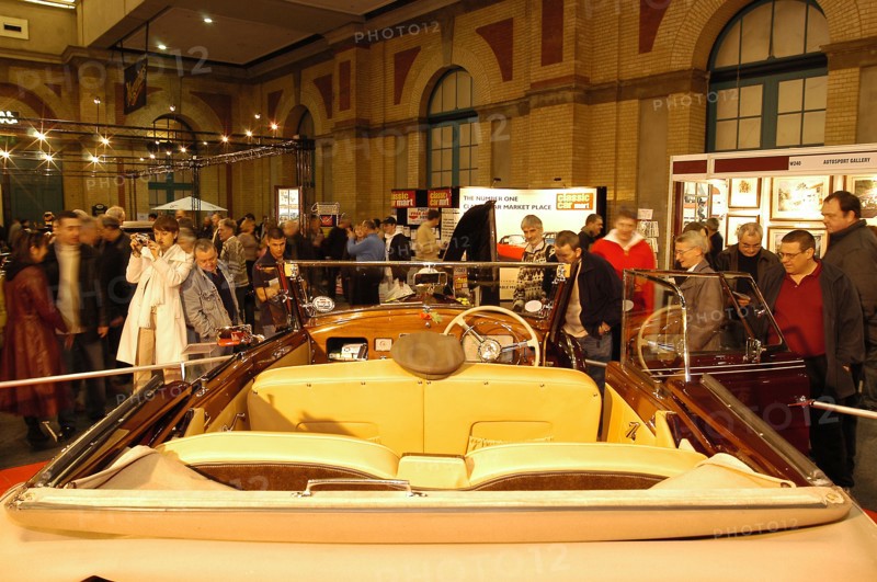 2004 Classic Cars Live Show at Alexandra Palace. Artist: Unknown.