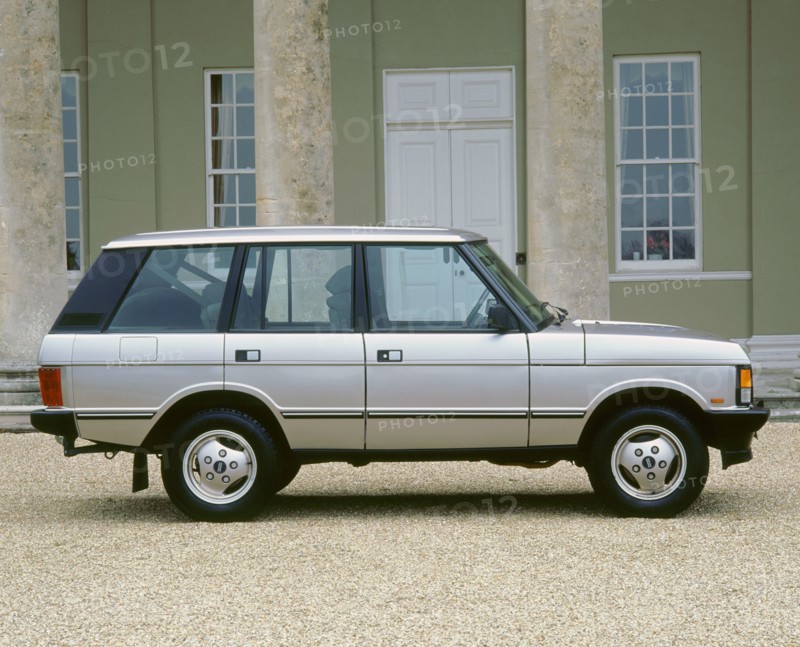 1993 Range Rover V8 3.9. Artist: Unknown.