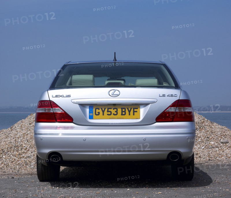 2004 Lexus LS430. Artist: Unknown.