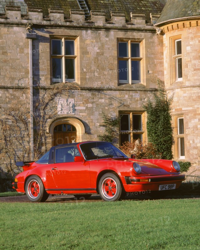 1976 Porsche 911 3.0 Carrera. Artist: Unknown.