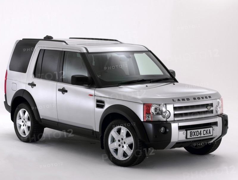 2004 Landrover Discovery. Artist: Unknown.