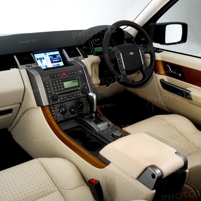 2004 Range Rover Sport. Artist: Unknown.