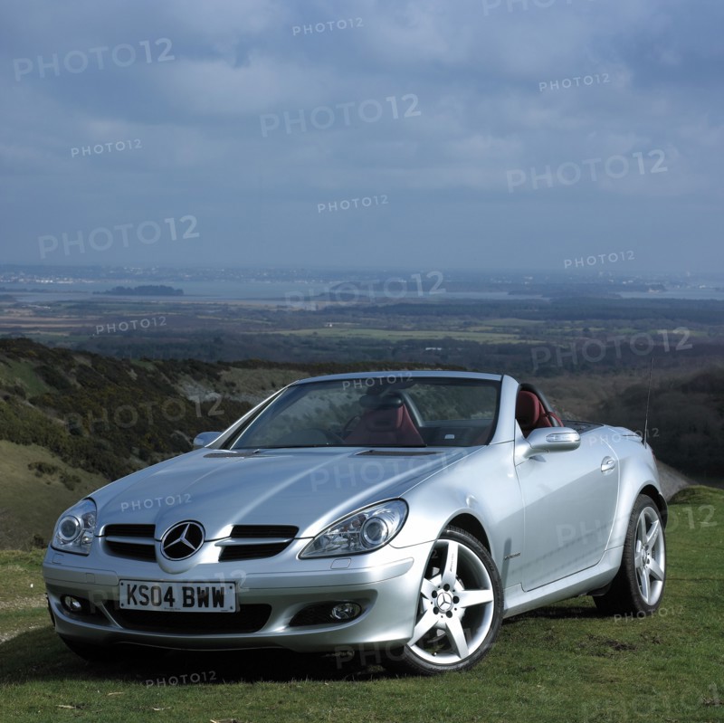 2004 Mercedes Benz SLK 200K. Artist: Unknown.