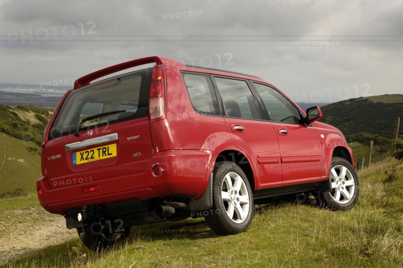 2005 Nissan X-Trail 2.2dci Artist: Unknown.