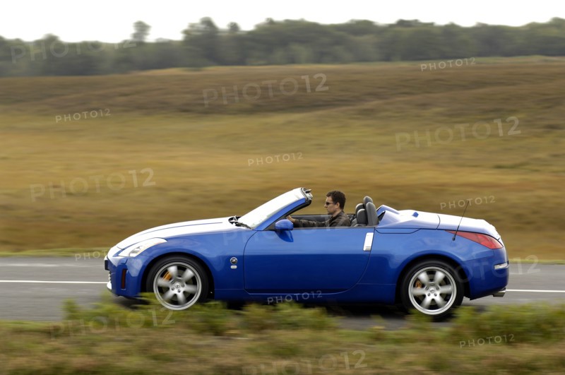 2005 Nissan 350Z Artist: Unknown.