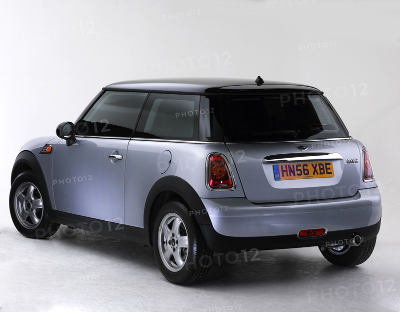 2006 Mini Cooper Artist: Unknown.