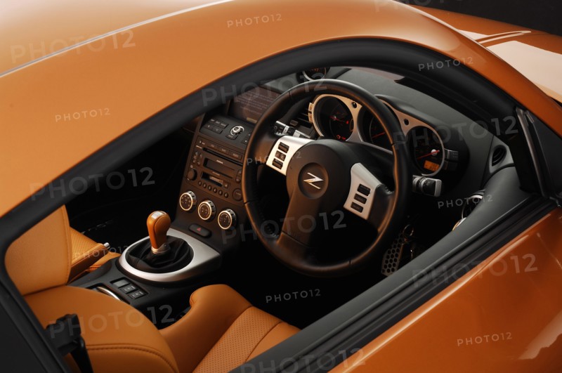 2006 Nissan 350 Z Artist: Unknown.