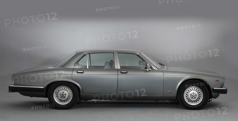 1987 Jaguar XJ12 Sovereign Artist: Unknown.