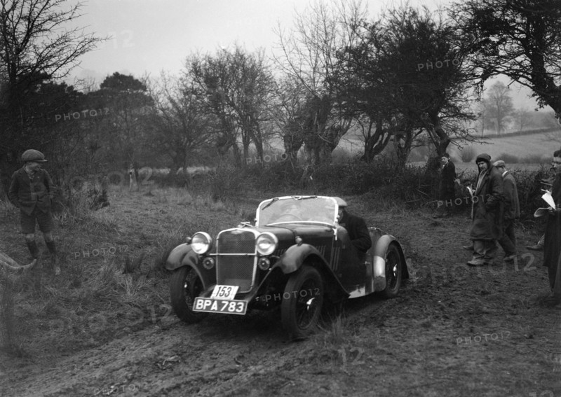 Singer of L Sandford at the Sunbac Colmore Trial, near Winchcombe, Gloucestershire, 1934. Artist: Bill Brunell.