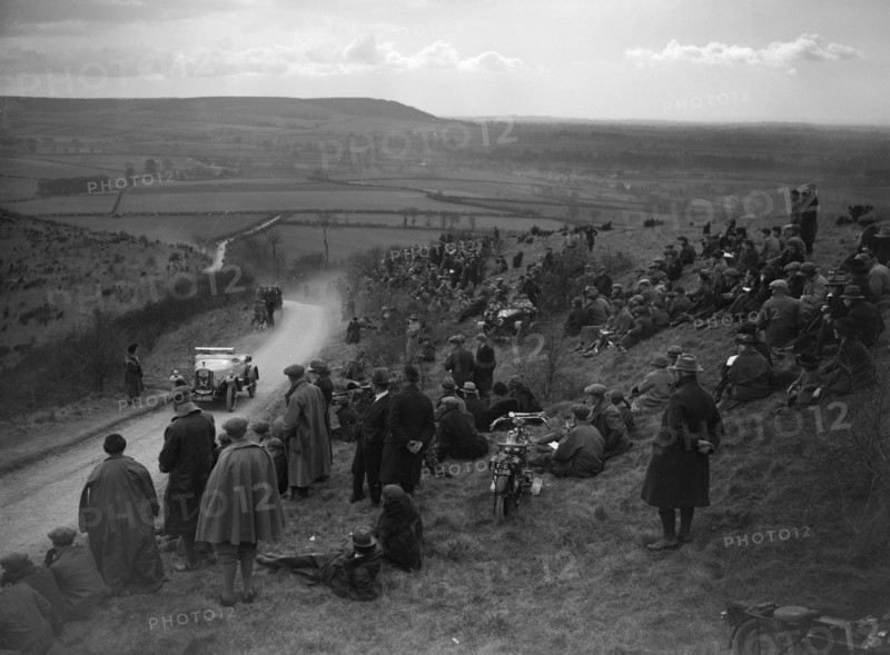 Essex Motor Club Kop Hillclimb, Buckinghamshire, 1922. Artist: Bill Brunell.