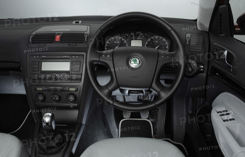 2007 Skoda Octavia estate. Artist: Unknown.