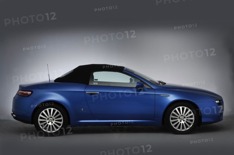 2006 Alfa Romeo Spider. Artist: Unknown.