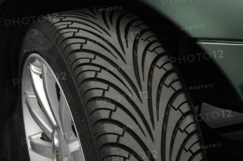 2002 MG TF 160 VVC tyre tread. Artist: Unknown.