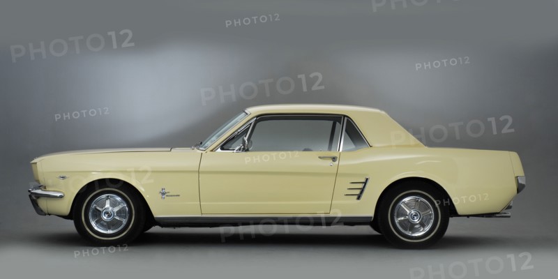 1966 Ford Mustang 289. Artist: Unknown.