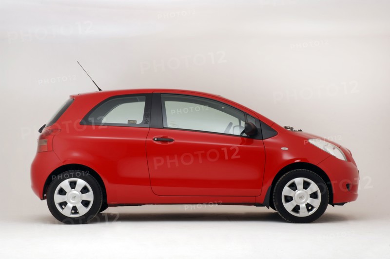 2006 Toyota Yaris Artist: Unknown.