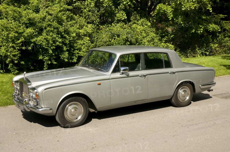 1968 Rolls Royce Silver Shadow Artist: Unknown.