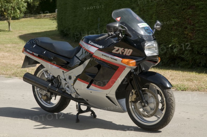 1989 Kawasaki ZX10E Artist: Unknown.