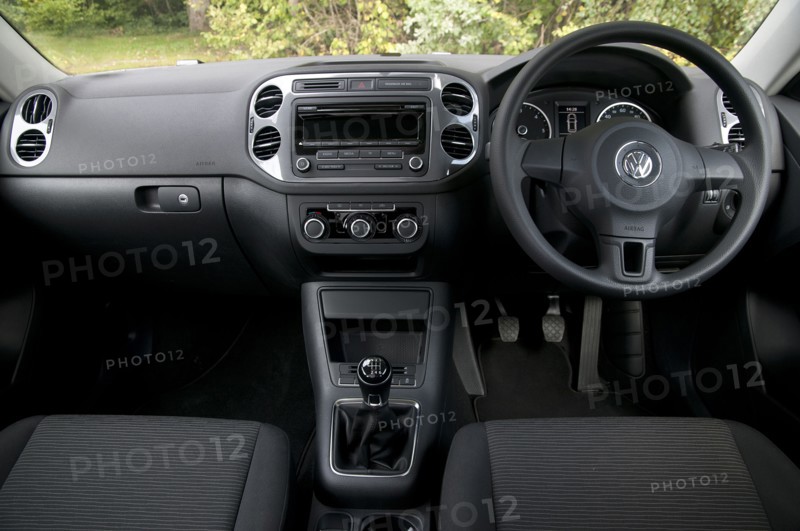 2011 Volkswagen Tiguan S 2.0 Tdi Artist: Unknown.