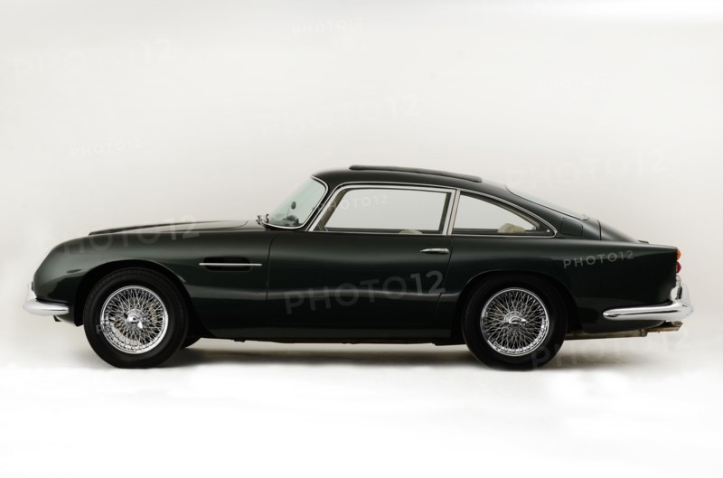 1963 Aston Martin DB4 GT Artist: Unknown.