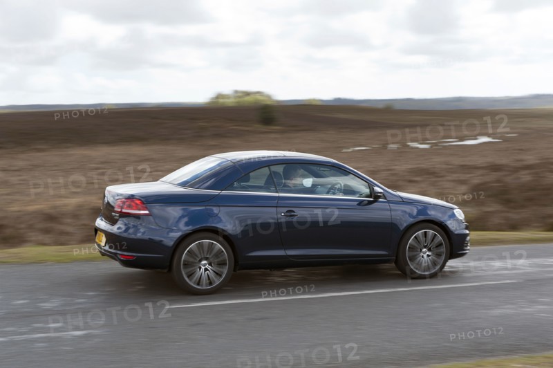 2011 Volkswagen EOS 2.0 Tdi Artist: Unknown.