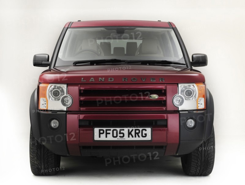 2005 Land Rover Discovery 3 Artist: Unknown.