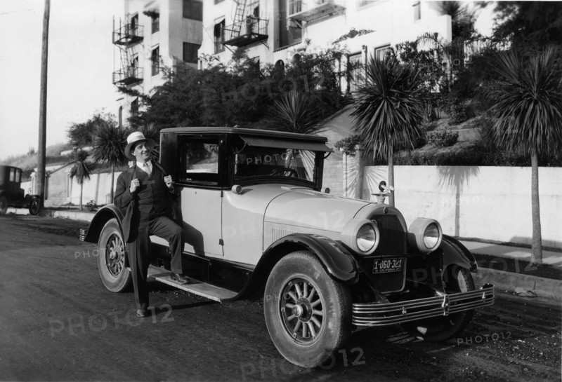 1926 Peerless Artist: Unknown.