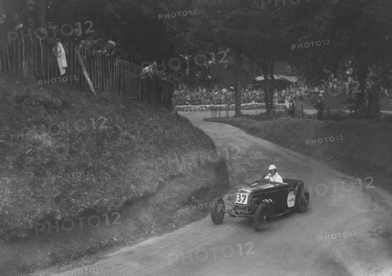 Frazer-Nash competing in the Shelsley Walsh Hillclimb, Worcestershire, 1935. Artist: Bill Brunell.