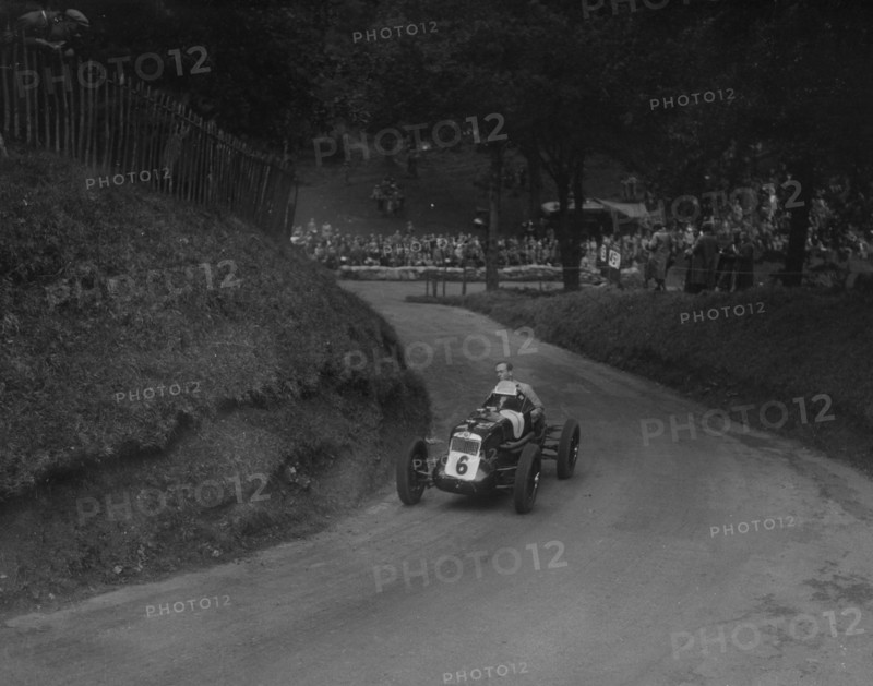 MG R type of Ian Connell competing in the Shelsley Walsh Hillclimb, Worcestershire, 1935. Artist: Bill Brunell.