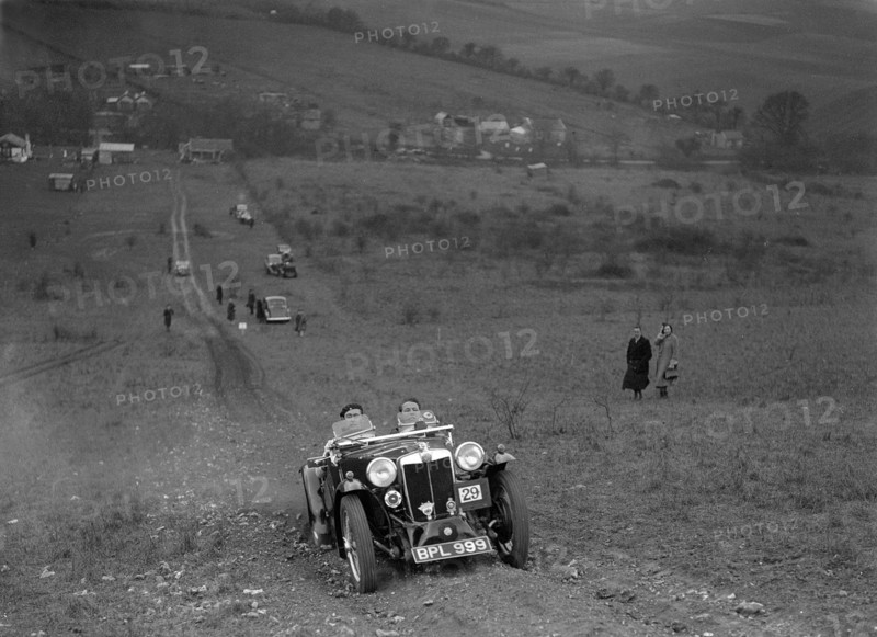 MG PA competing in the London Motor Club Coventry Cup Trial, Knatts Hill, Kent, 1938. Artist: Bill Brunell.