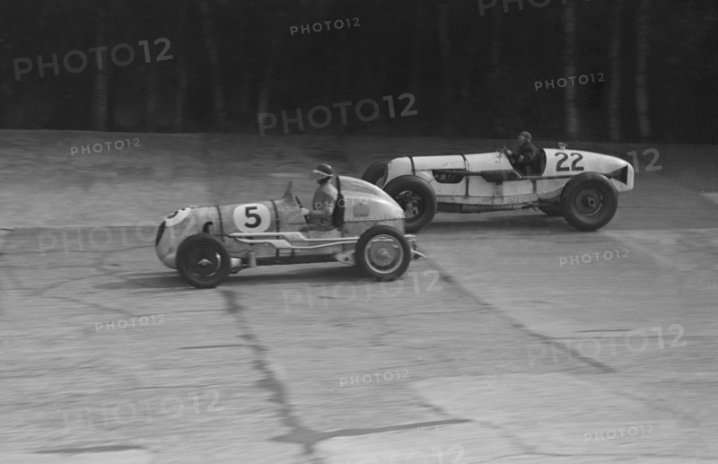 MG and Bowler-Hofman Special competing in the BRDC 500 Mile Race, Brooklands, 1937. Artist: Bill Brunell.
